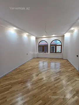 Satılır 6 otaqlı həyət evi 300 m²