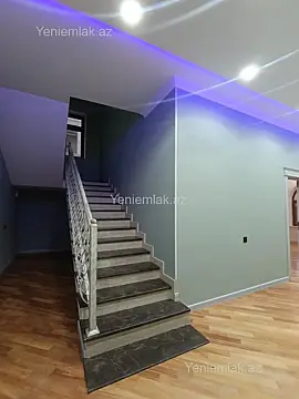 Satılır 6 otaqlı həyət evi 300 m²