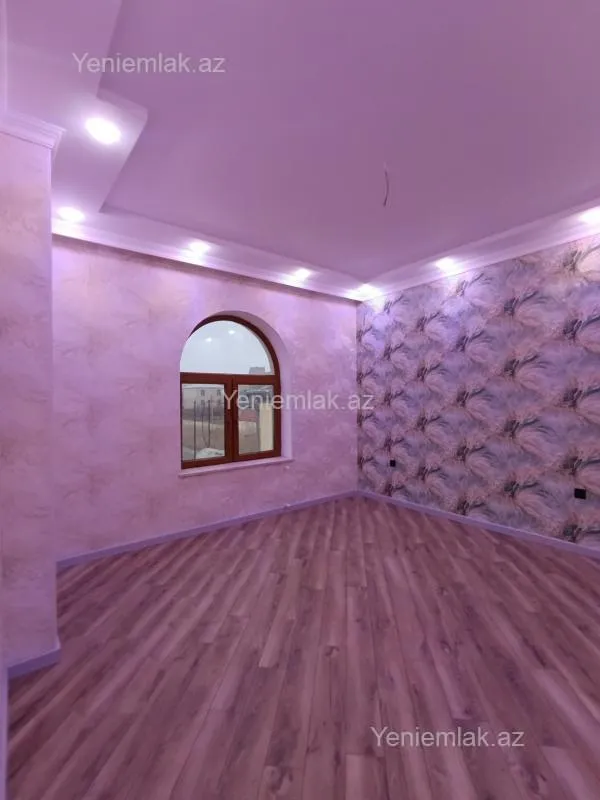 Satılır 6 otaqlı həyət evi 300 m²