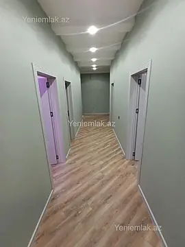 Satılır 6 otaqlı həyət evi 300 m²