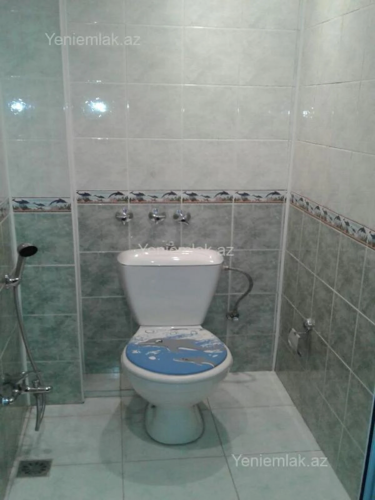 Satılır 3 otaqlı köhnə tikili 80 m²