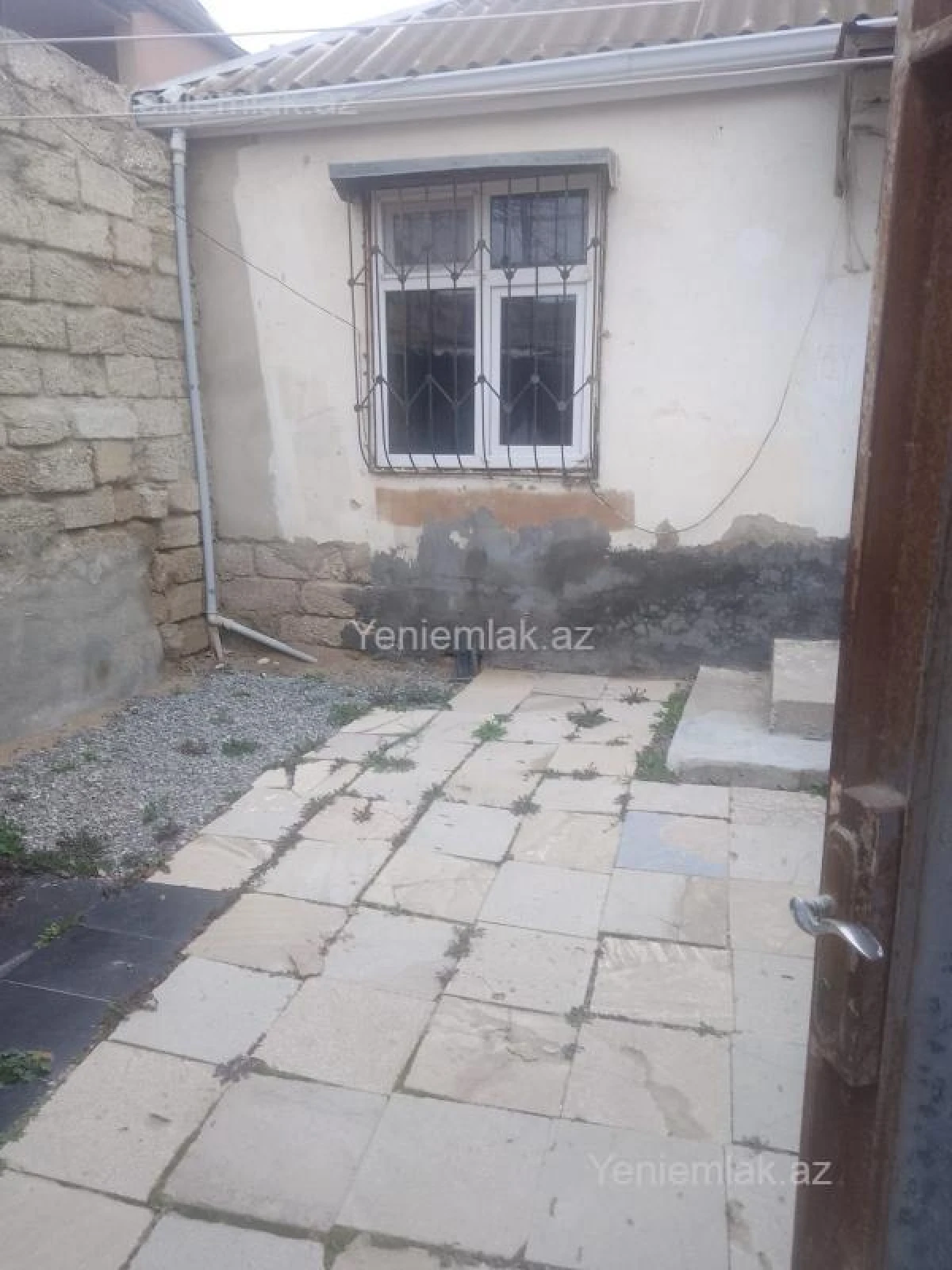 Satılır 2 otaqlı həyət evi 64 m²
