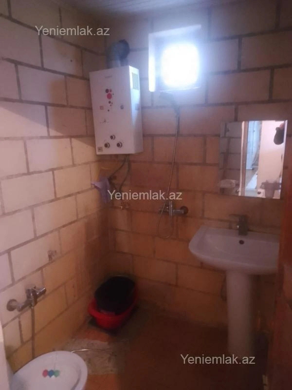 Satılır 2 otaqlı həyət evi 64 m²