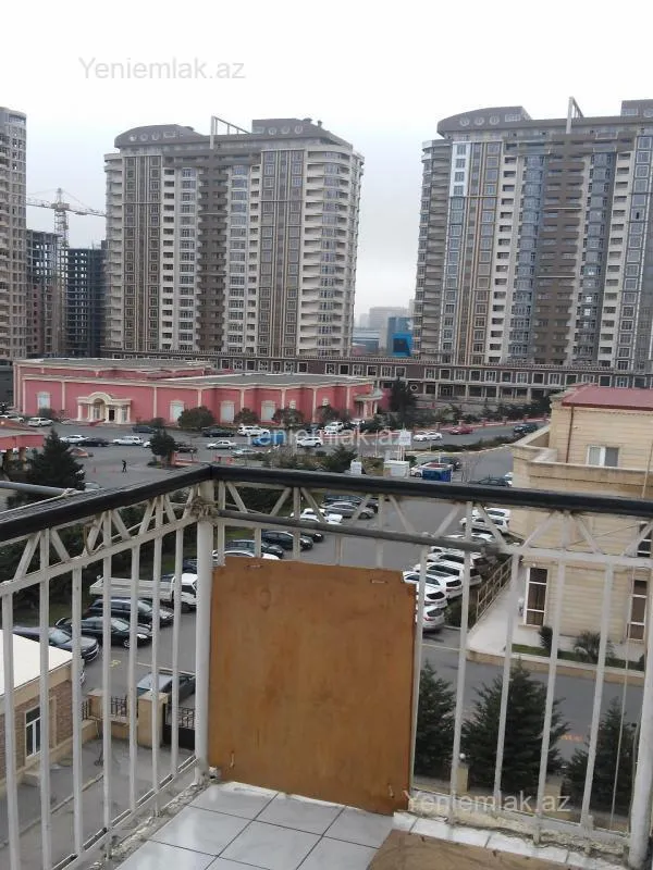 Satılır 3 otaqlı yeni tikili 90 m²