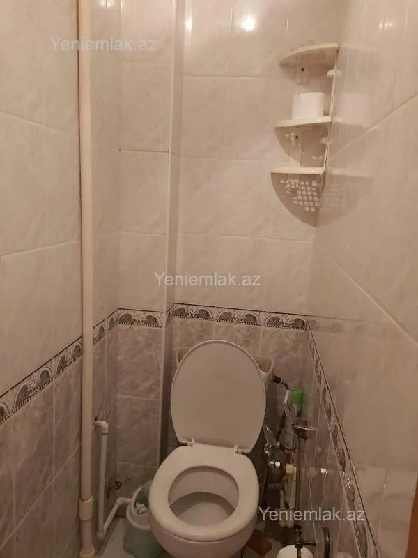 Satılır 3 otaqlı köhnə tikili 75 m²