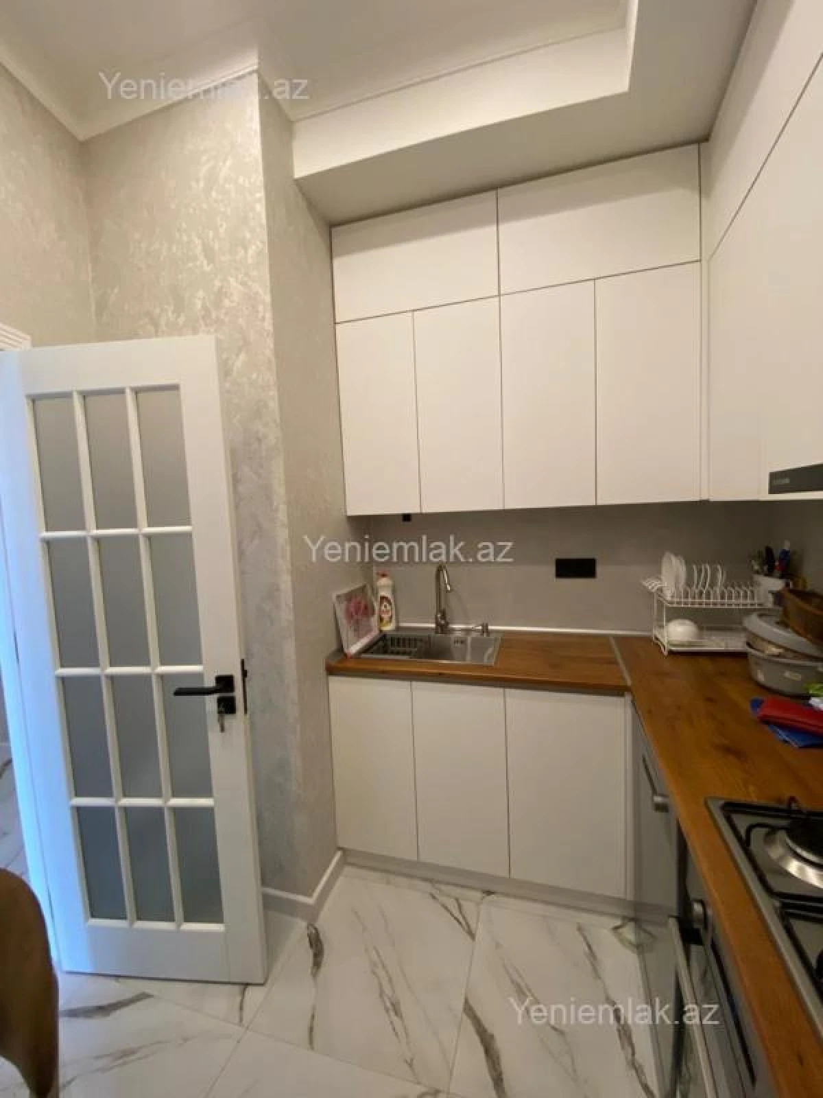 Satılır 2 otaqlı yeni tikili 75 m²