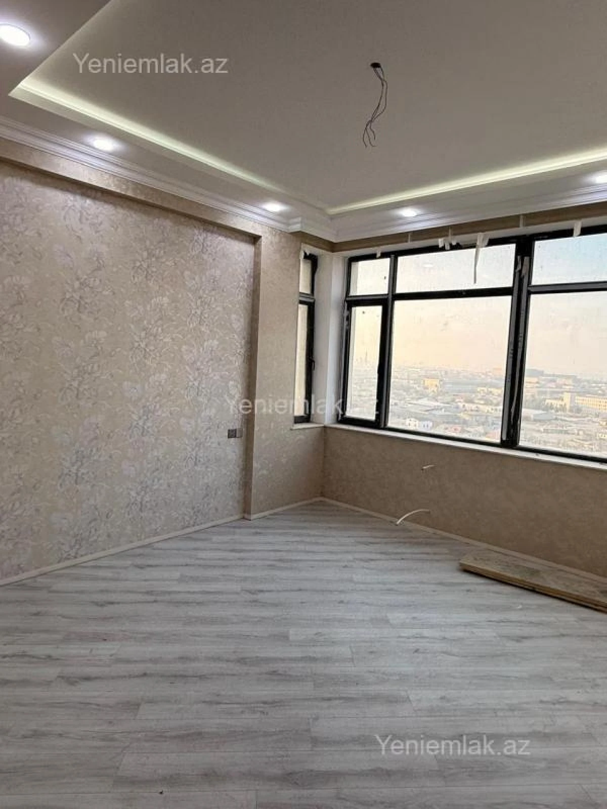 Satılır 3 otaqlı yeni tikili 175 m²