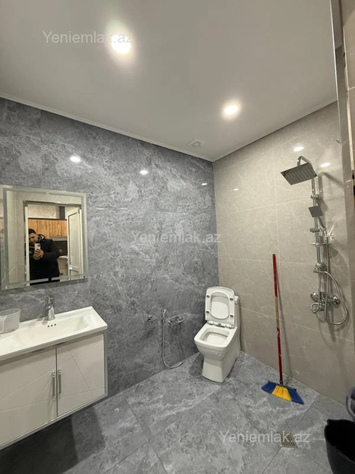 Satılır 3 otaqlı yeni tikili 72 m²