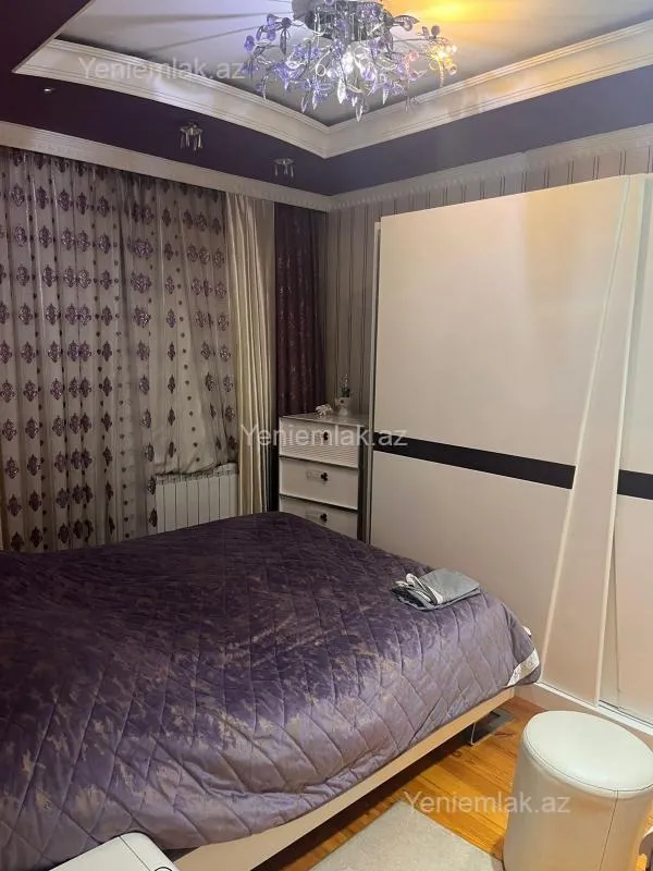 Satılır 3 otaqlı köhnə tikili 70 m²