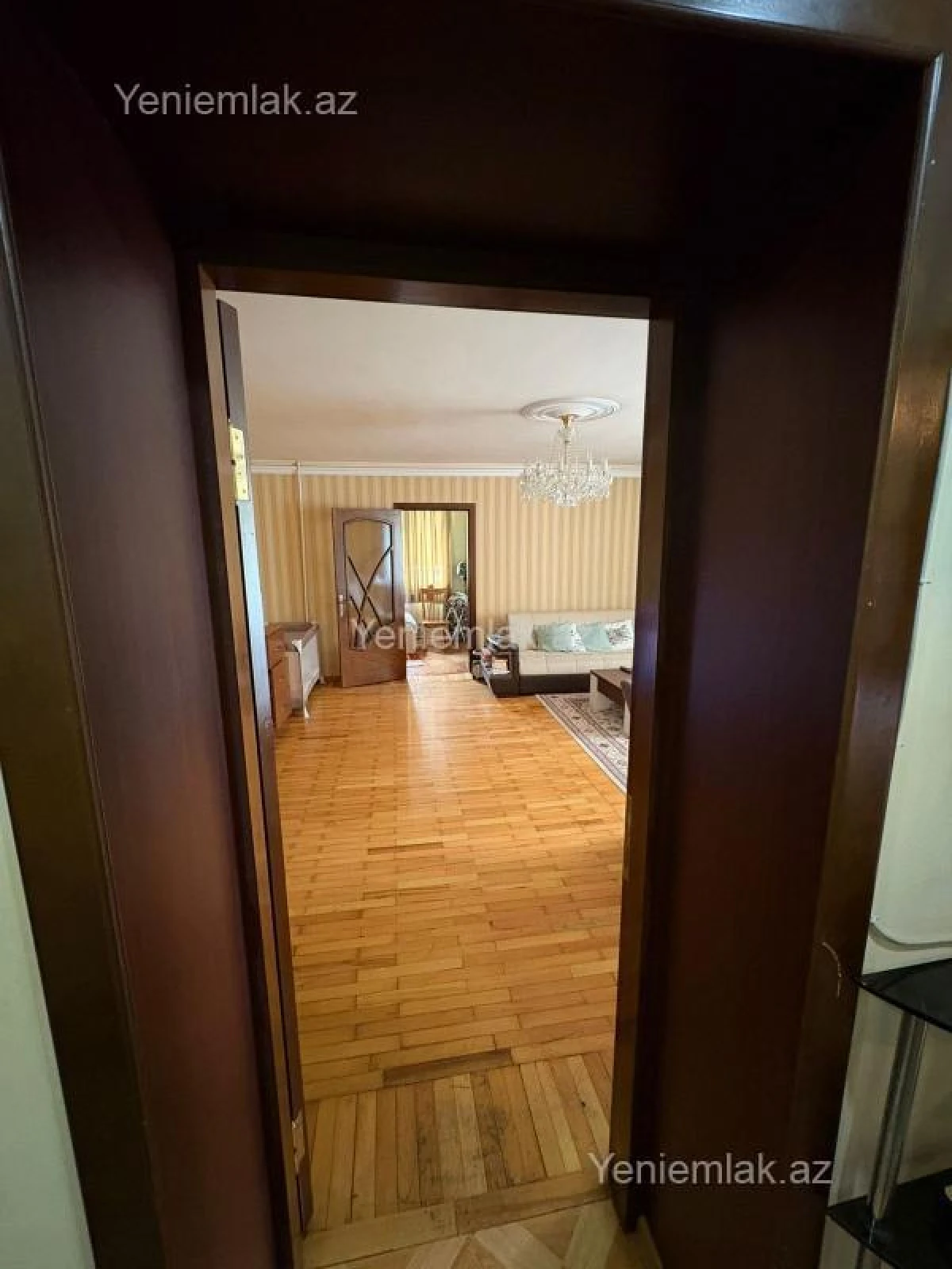 Satılır 3 otaqlı köhnə tikili 100 m²