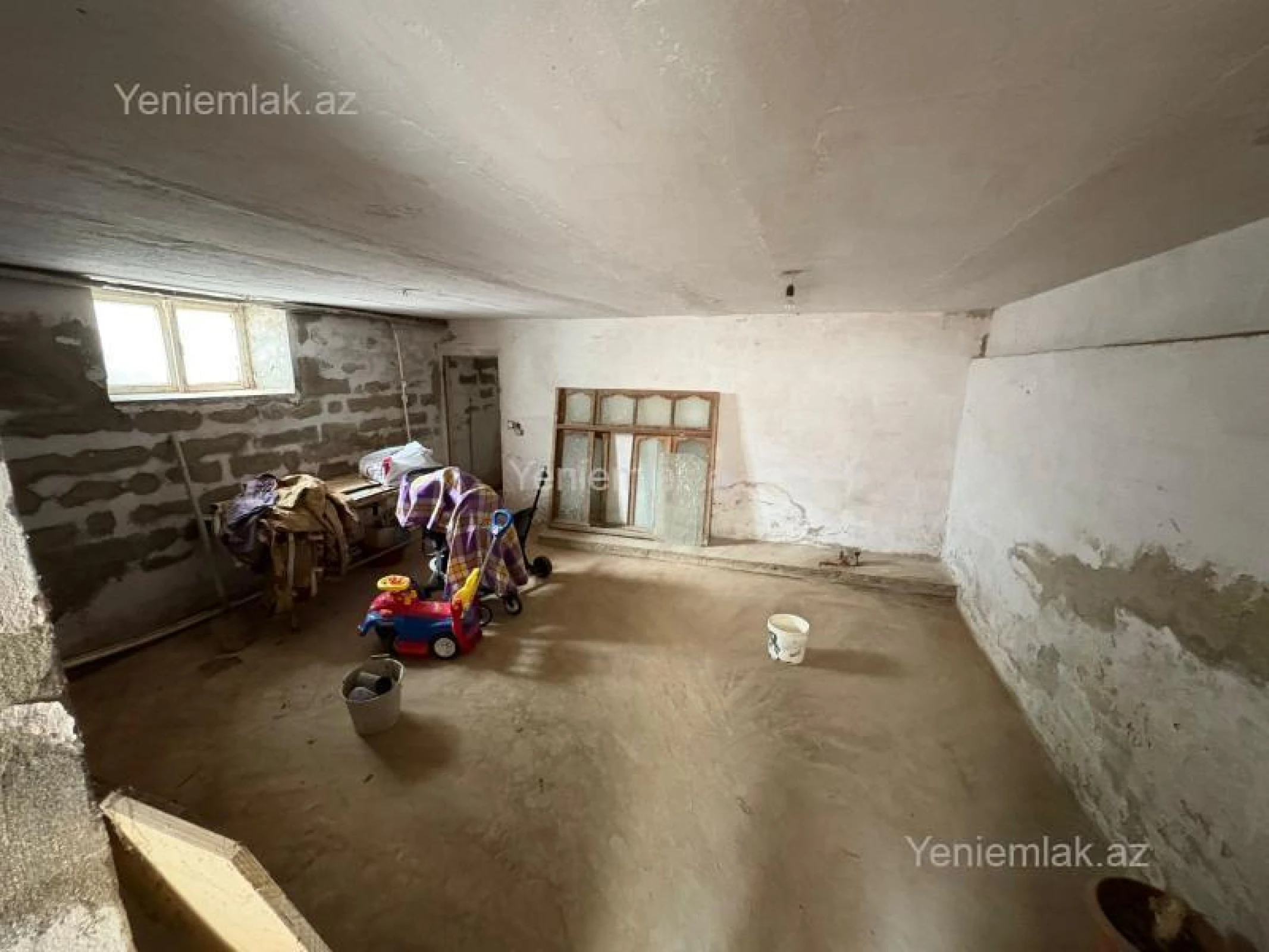 Satılır 3 otaqlı köhnə tikili 100 m²