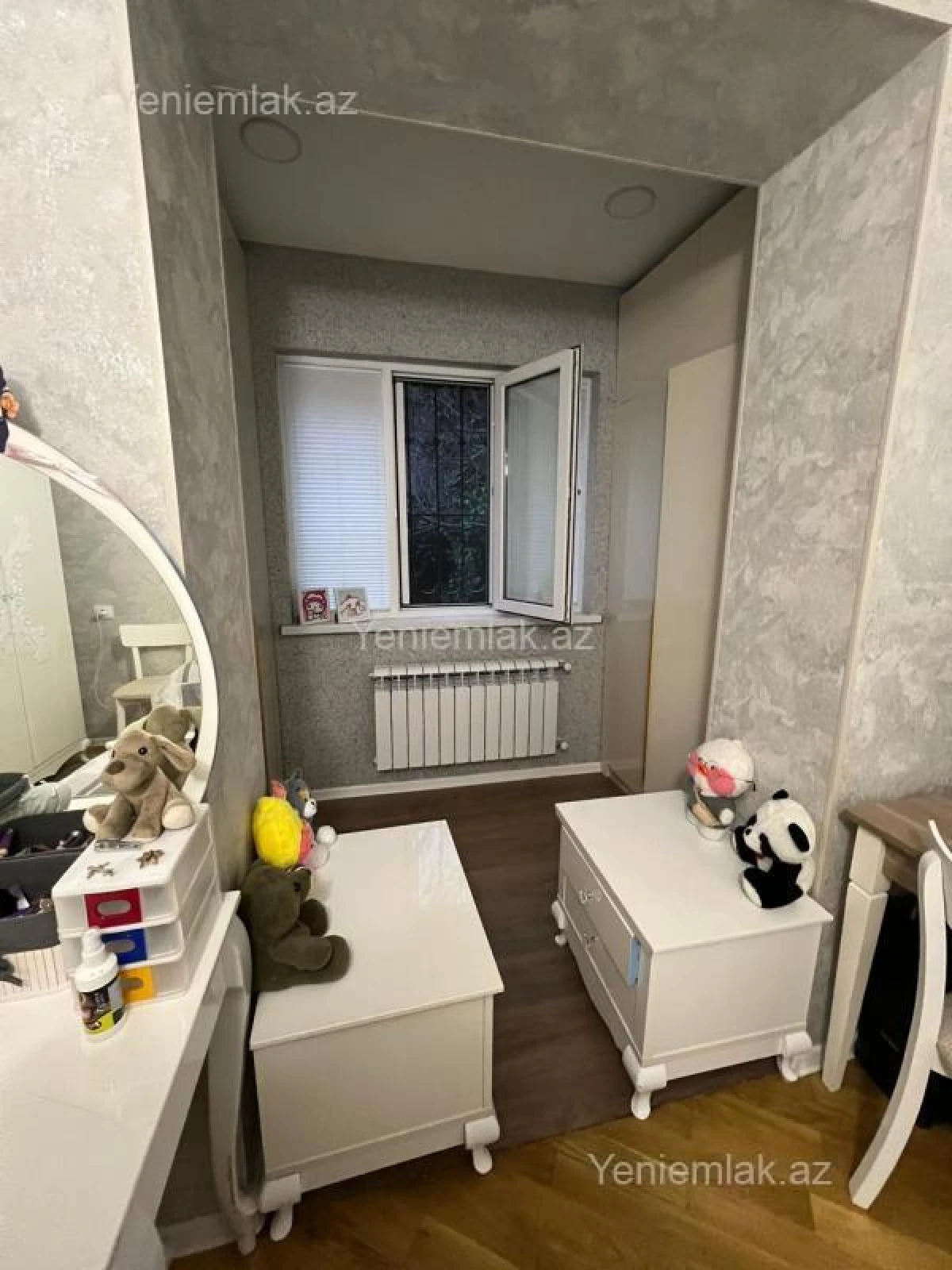 Satılır 3 otaqlı köhnə tikili 70 m²