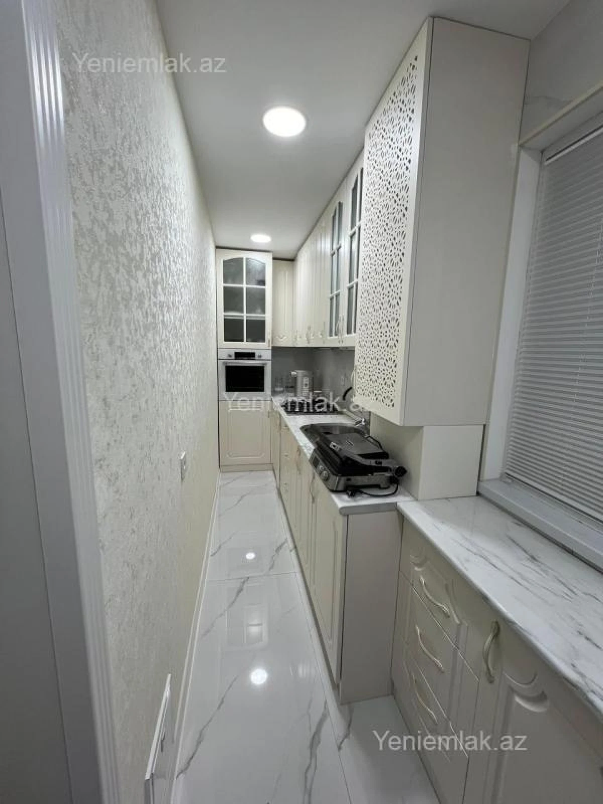 Satılır 3 otaqlı köhnə tikili 70 m²