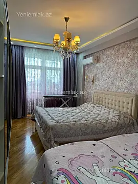 Satılır 4 otaqlı yeni tikili 130 m²