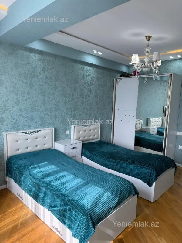 Satılır 4 otaqlı yeni tikili 130 m²