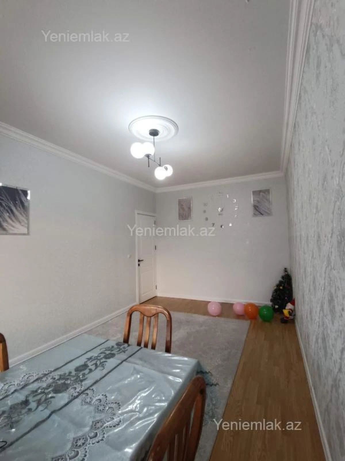 Satılır 2 otaqlı köhnə tikili 60 m²