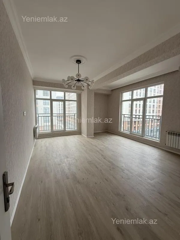 Satılır 3 otaqlı yeni tikili 90 m²