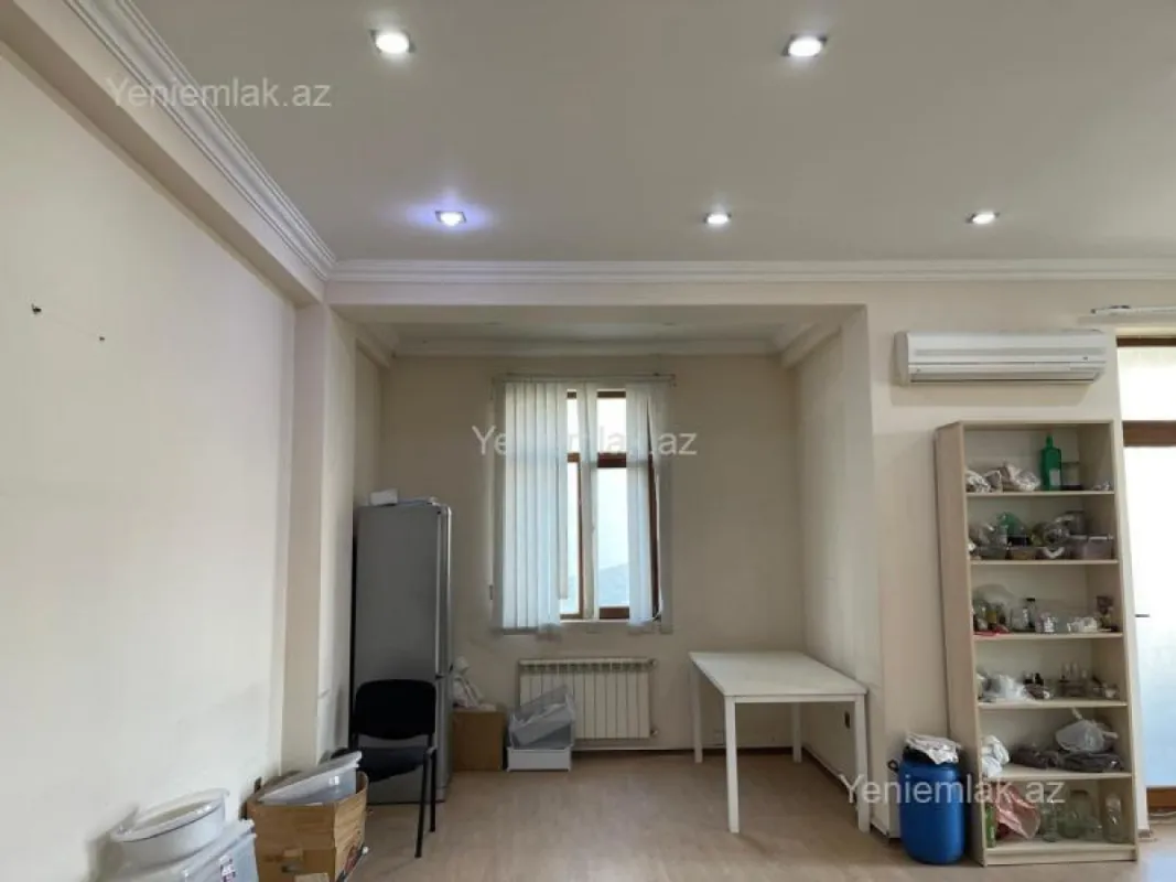 Satılır 3 otaqlı yeni tikili 140 m²