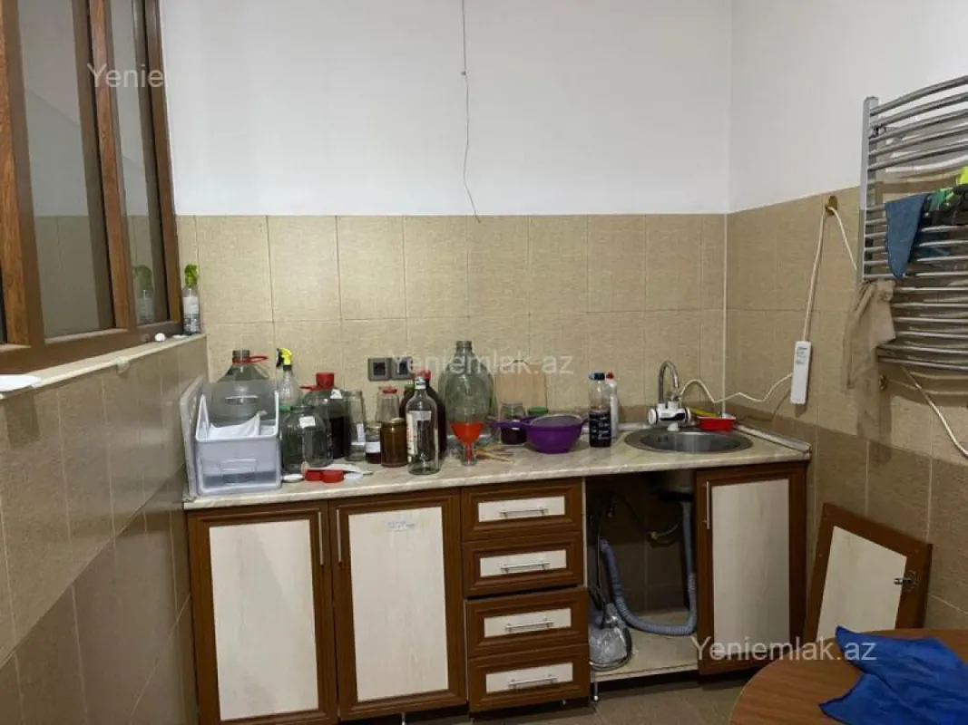 Satılır 3 otaqlı yeni tikili 140 m²