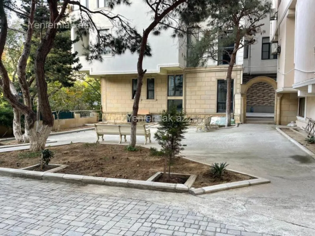 Satılır 3 otaqlı yeni tikili 140 m²