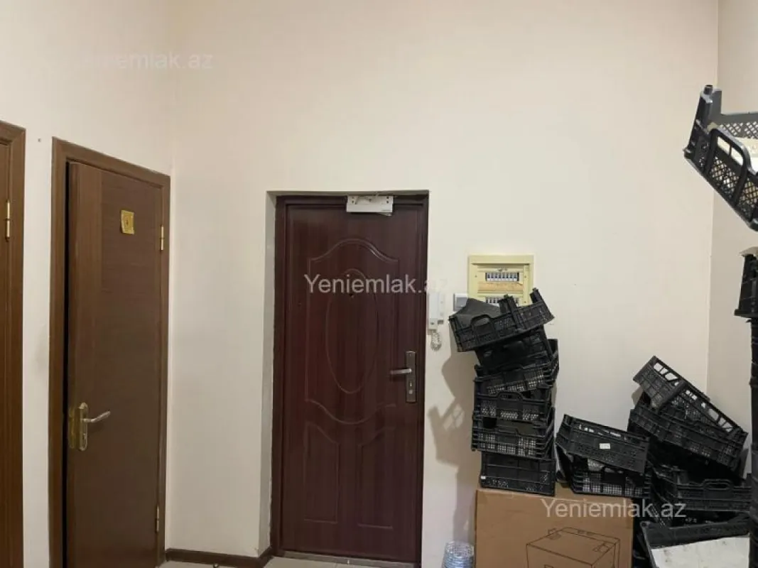 Satılır 3 otaqlı yeni tikili 140 m²