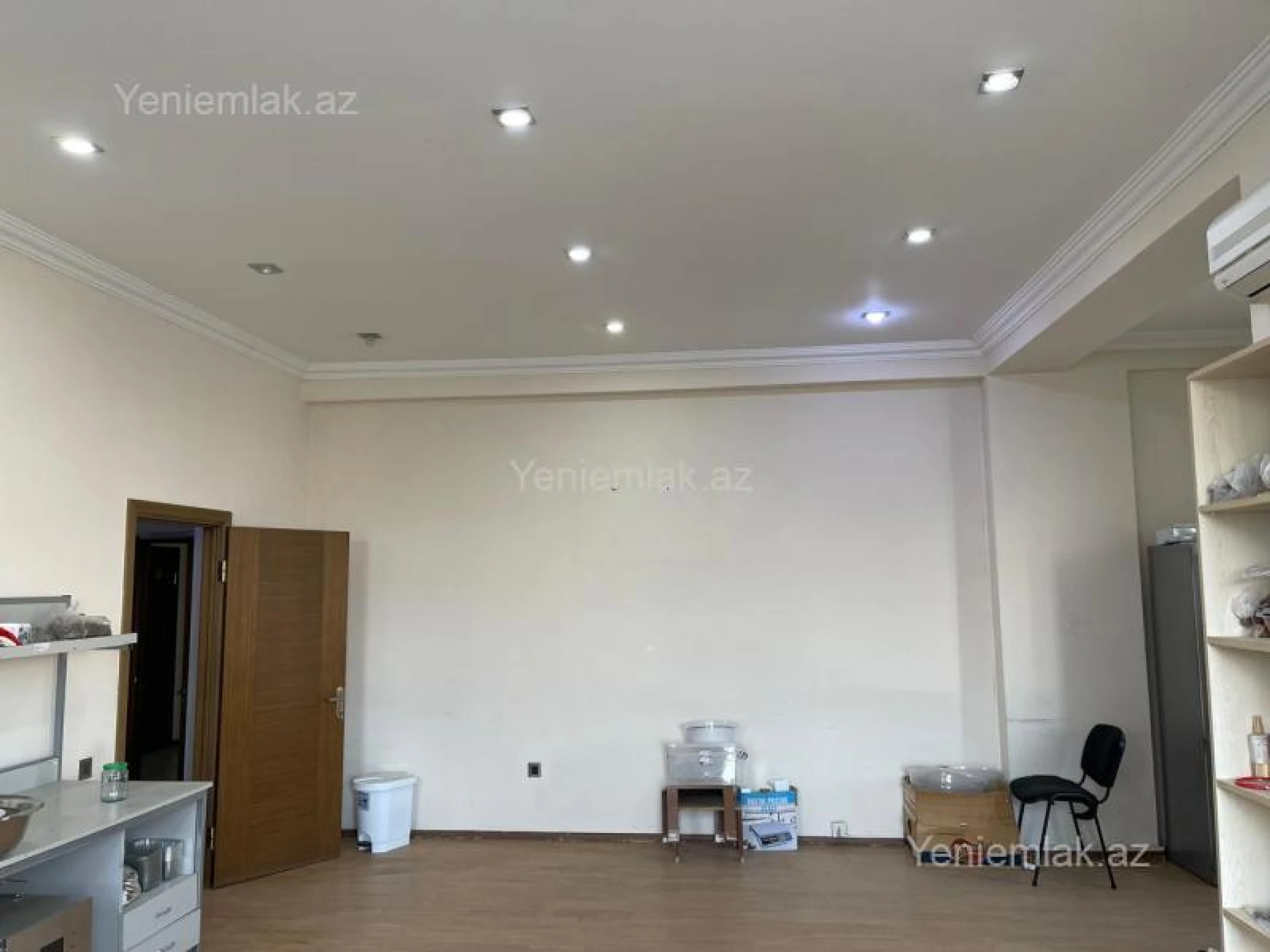 Satılır 3 otaqlı yeni tikili 140 m²