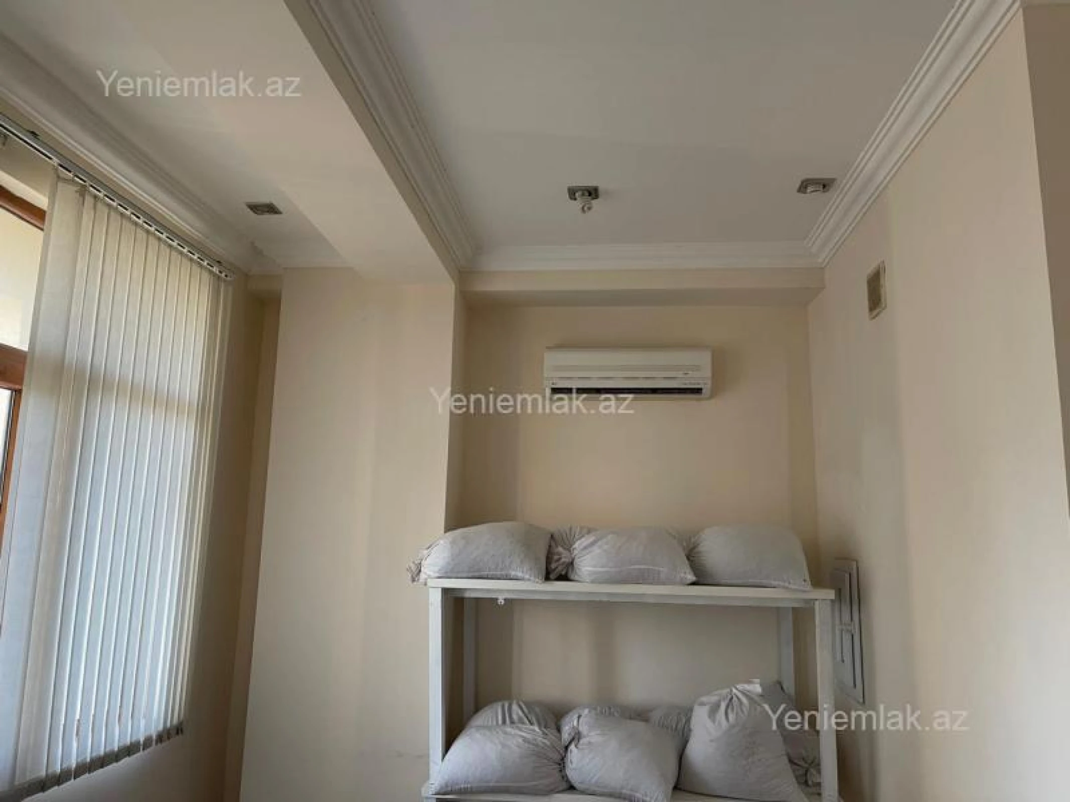 Satılır 3 otaqlı yeni tikili 140 m²