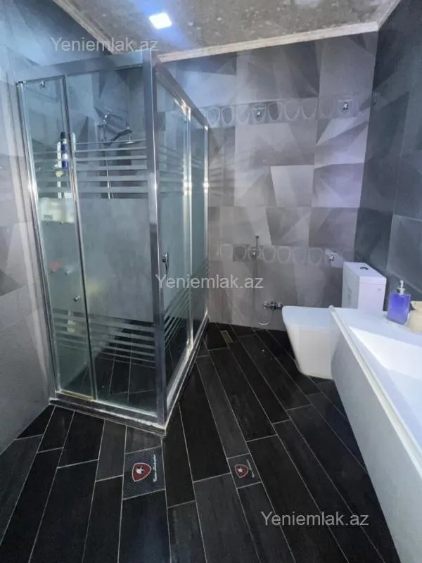 Satılır 4 otaqlı yeni tikili 207 m²