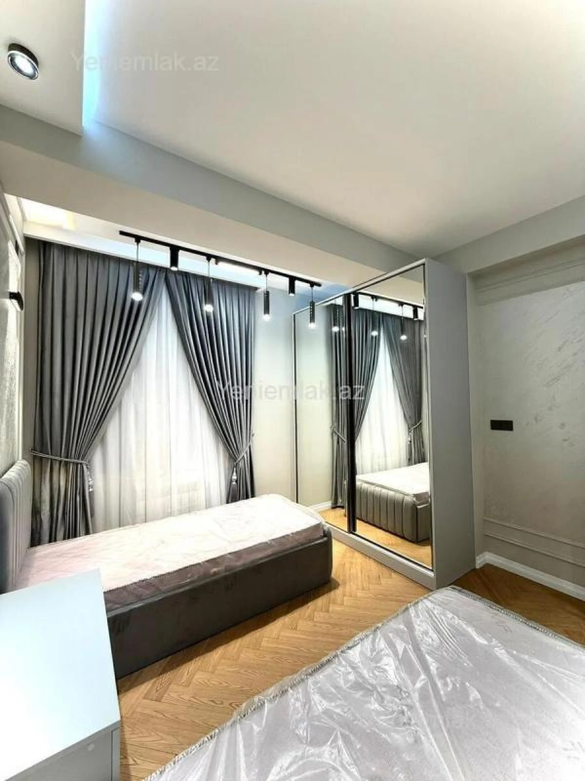 Satılır 4 otaqlı yeni tikili 138 m²