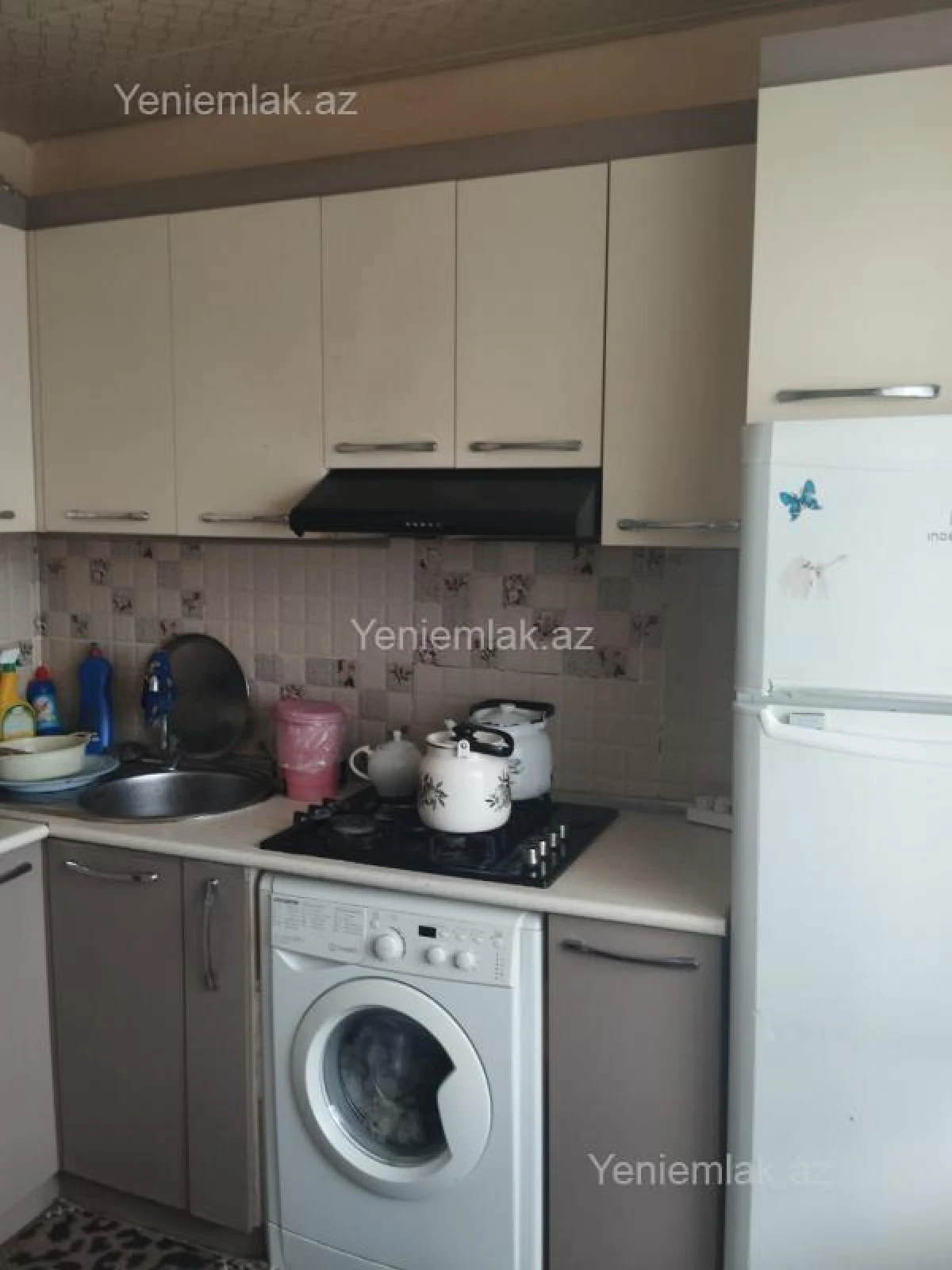 Satılır 3 otaqlı köhnə tikili 80 m²
