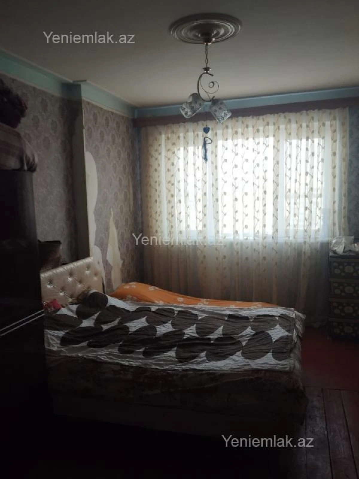 Satılır 3 otaqlı köhnə tikili 80 m²