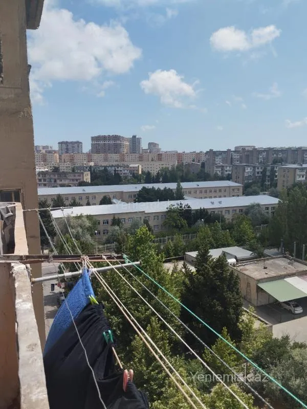 Satılır 3 otaqlı köhnə tikili 80 m²