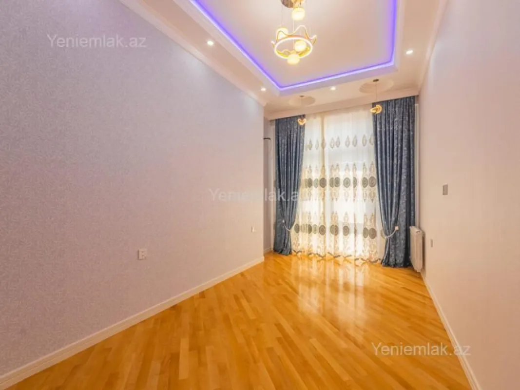 Satılır 3 otaqlı yeni tikili 102 m²