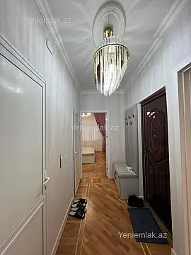 Satılır 2 otaqlı köhnə tikili 60 m²