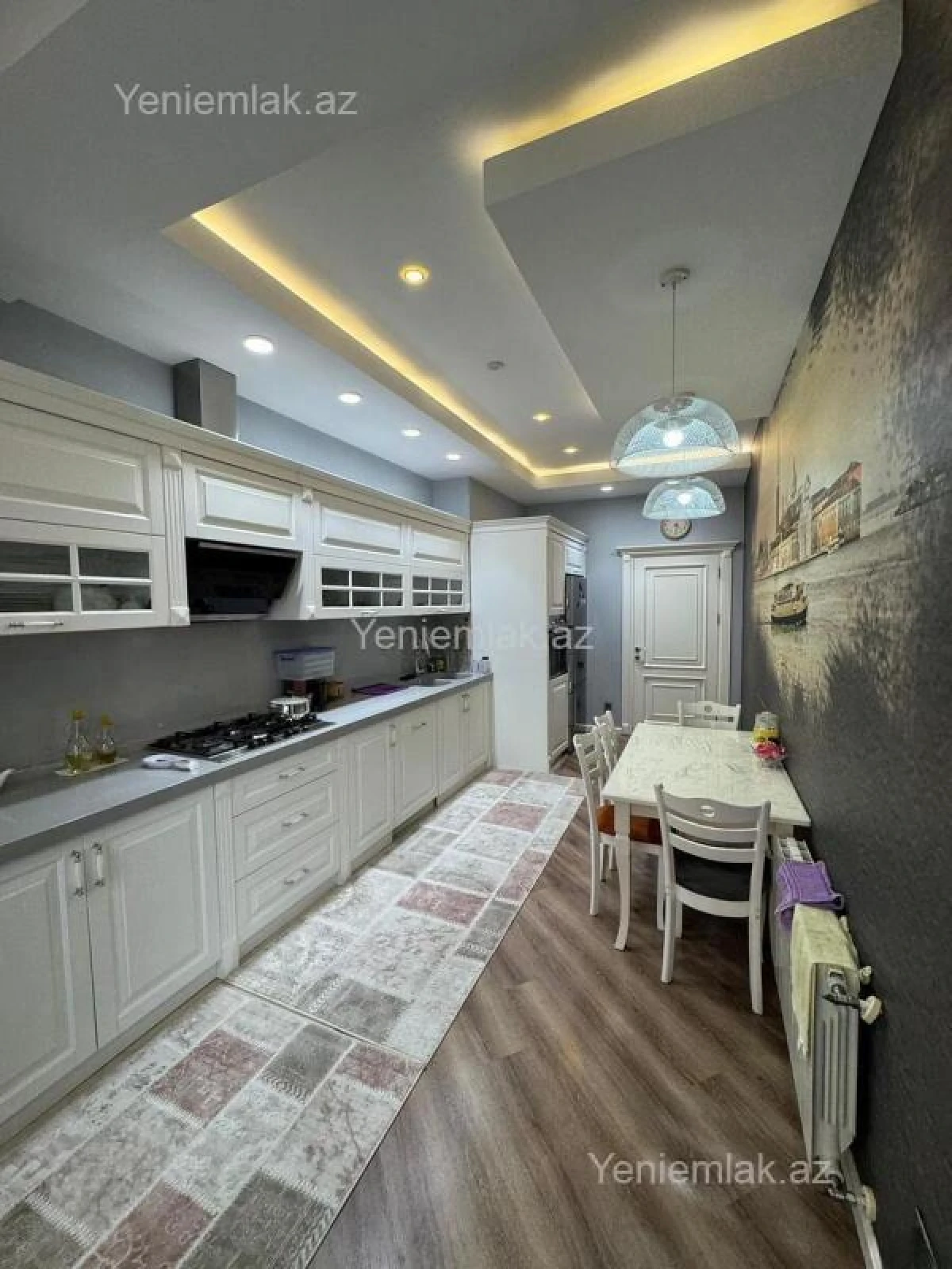 Satılır 4 otaqlı yeni tikili 180 m²