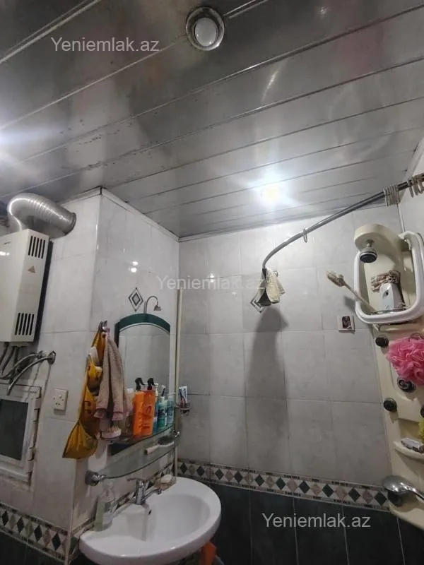 Satılır 3 otaqlı köhnə tikili 65 m²