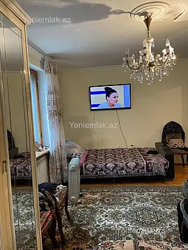 Satılır 1 otaqlı köhnə tikili 40 m²