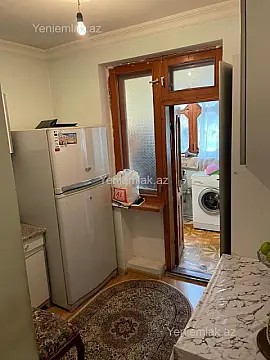 Satılır 1 otaqlı köhnə tikili 40 m²