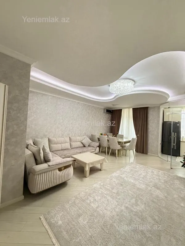 Satılır 3 otaqlı yeni tikili 100 m²