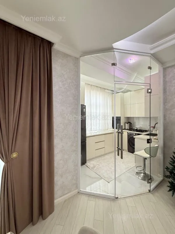 Satılır 3 otaqlı yeni tikili 100 m²