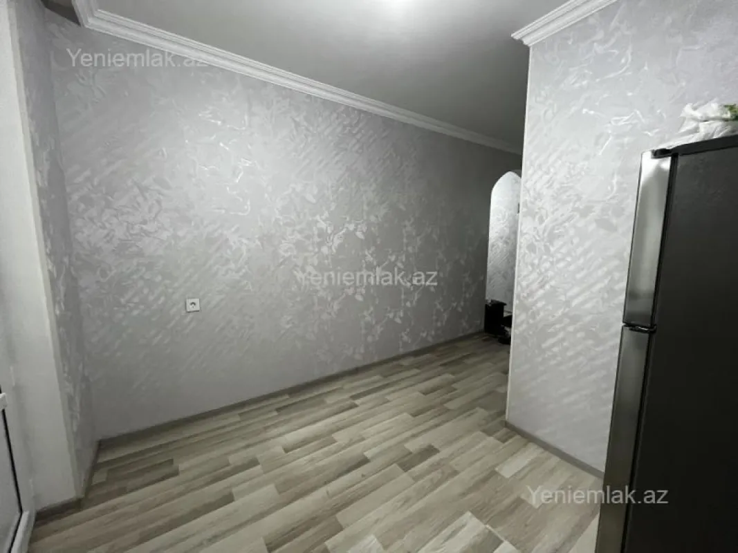 Satılır 2 otaqlı köhnə tikili 56 m²