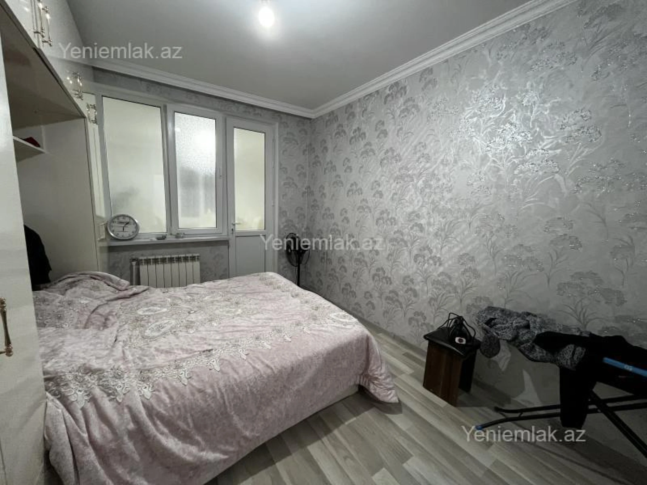 Satılır 2 otaqlı köhnə tikili 56 m²