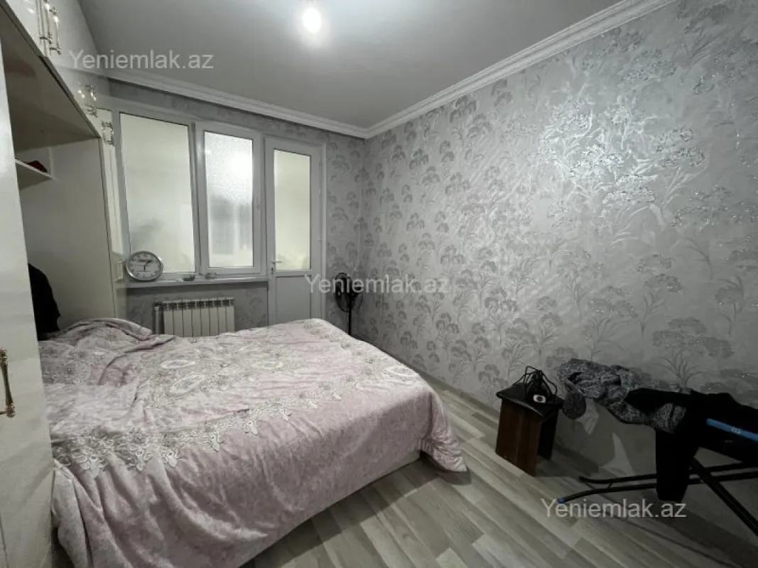 Satılır 2 otaqlı köhnə tikili 56 m²