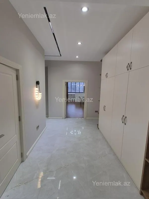 Satılır 2 otaqlı yeni tikili 73 m²