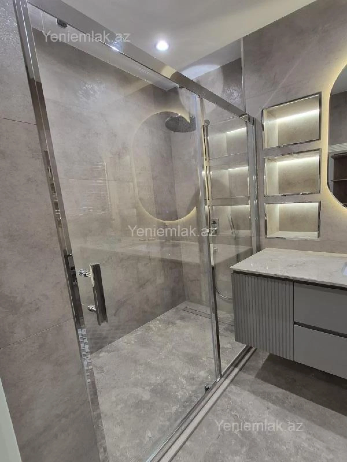 Satılır 2 otaqlı yeni tikili 73 m²