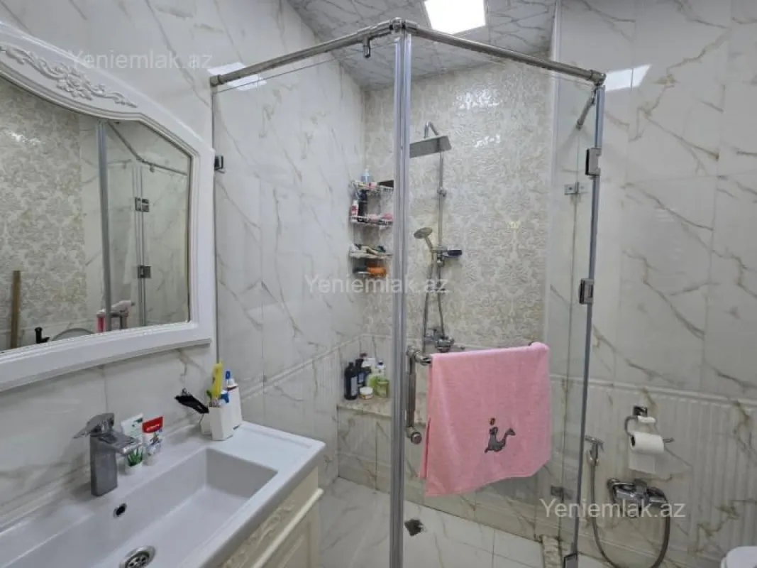 Satılır 2 otaqlı yeni tikili 66 m²