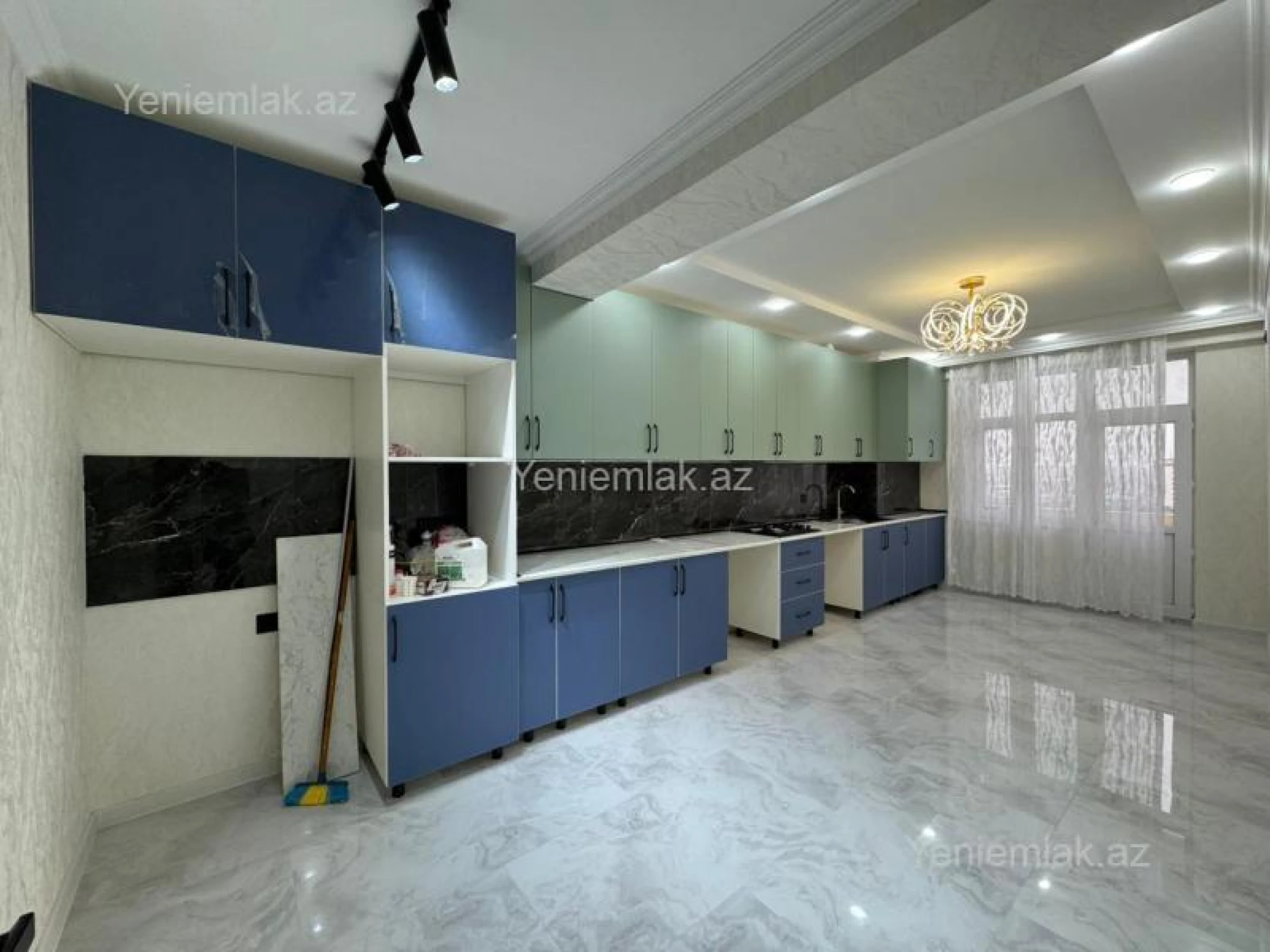 Satılır 2 otaqlı yeni tikili 105 m²