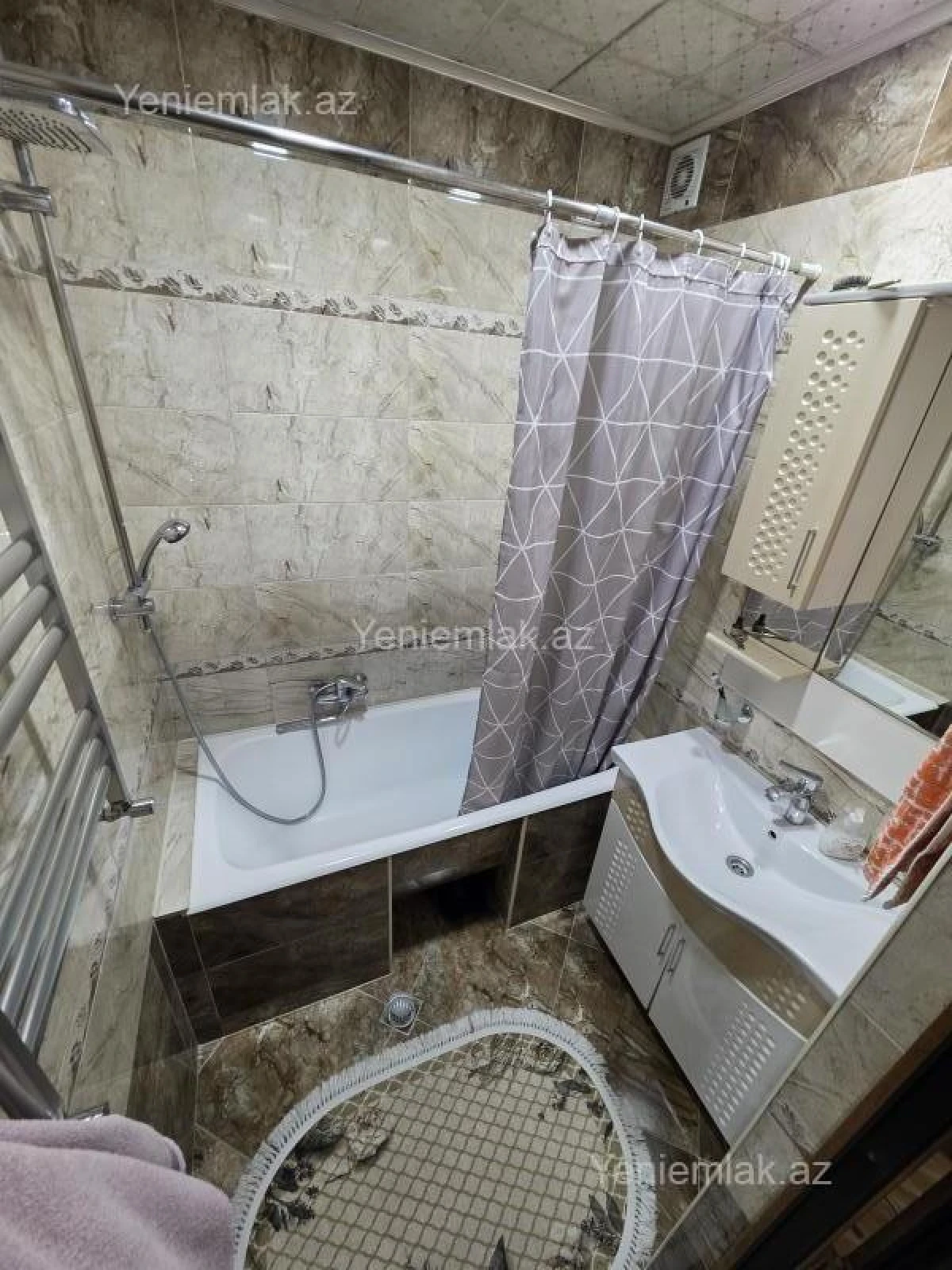 Satılır 3 otaqlı köhnə tikili 70 m²
