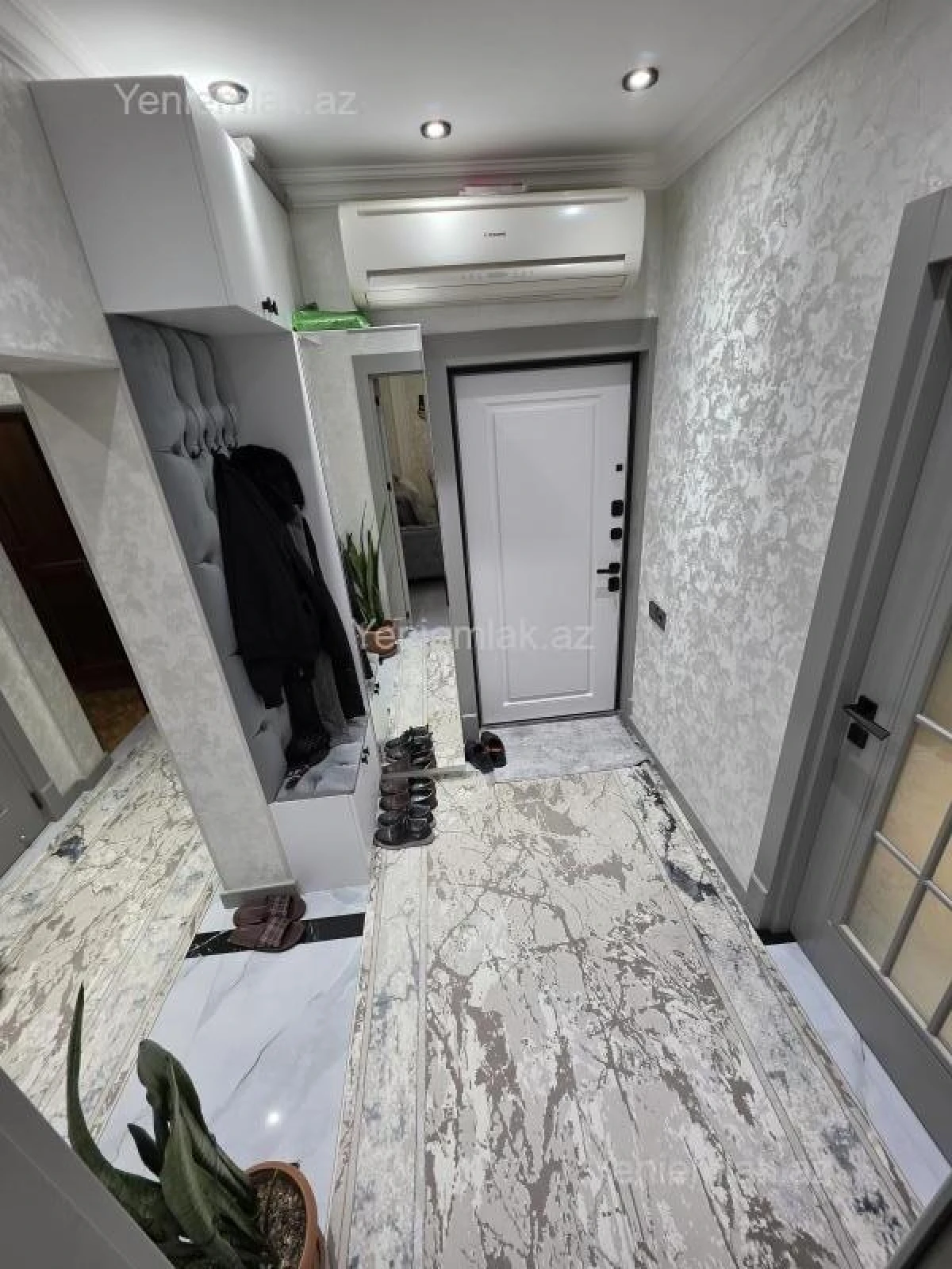 Satılır 3 otaqlı köhnə tikili 70 m²