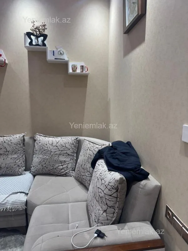 Satılır 2 otaqlı yeni tikili 50 m²